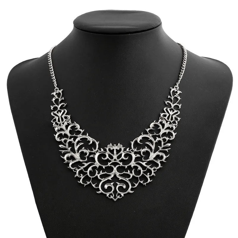 Vintage Flower Choker Necklace for Women Boho Statement Jewelry