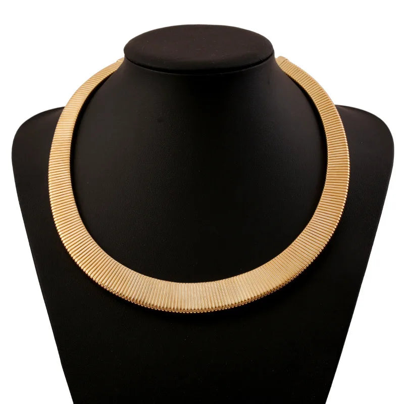 Exaggerated Punk Metal Choker Necklace for Women