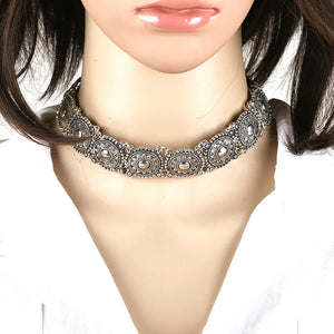 Vintage Carving Round Necklaces Women Short Choker Maxi Punk Torques Jewelry