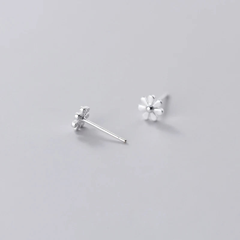 925 Sterling Silver Seven Flower Women's Stud Earrings