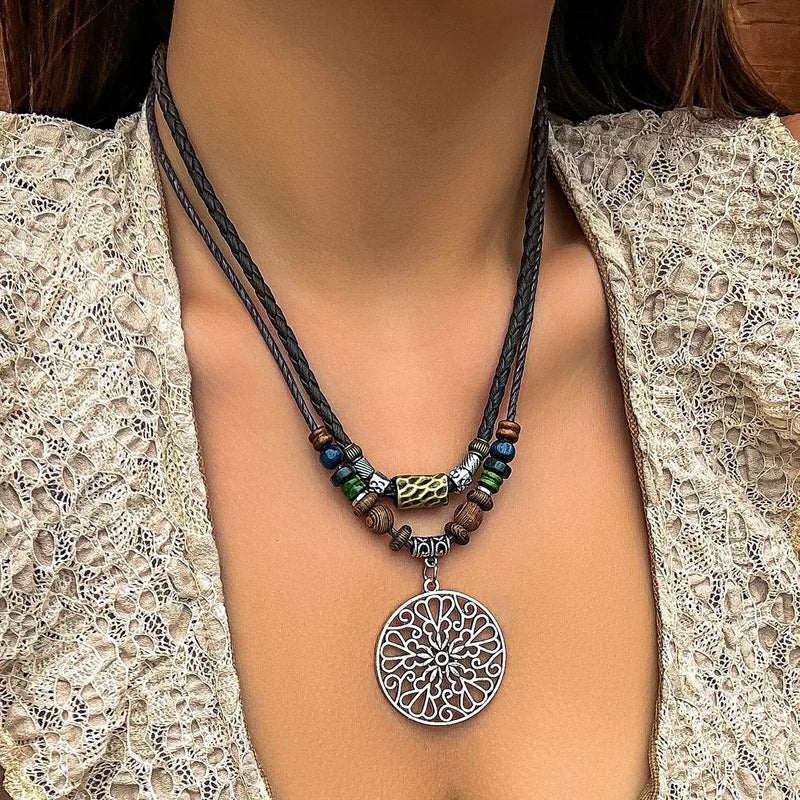 Vintage Wood Beads Heart Pendant Necklace Adjustable Rope Chain Choker
