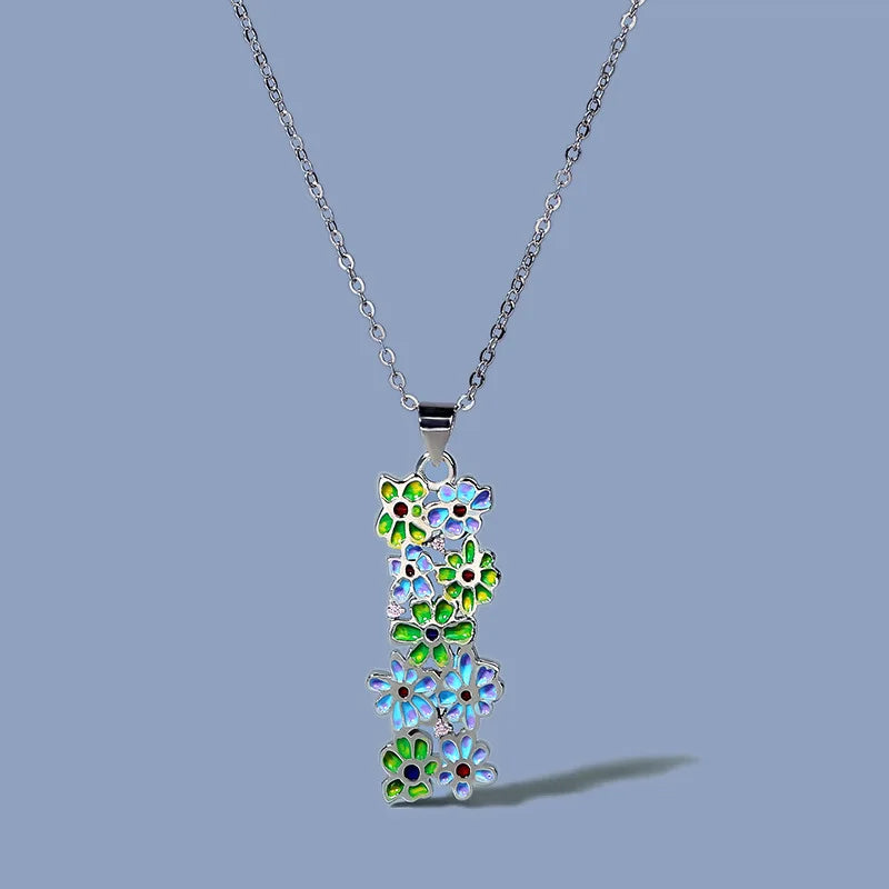Ladies Silver Necklace Epoxy Flower Pendant Necklace