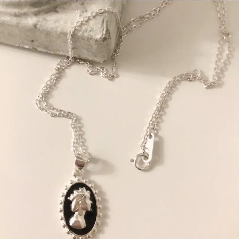 Vintage 925 Silver 18K Enamel Elizabeth Pendant Necklace