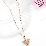 Small Secret Bee Pendant Clavicle Chain Necklace