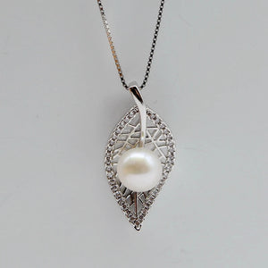 Leaf Pendant Necklace Round Natural Freshwater Pearl Women's Silver Pendant Neck