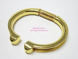 Spring cuff bracelet with groove