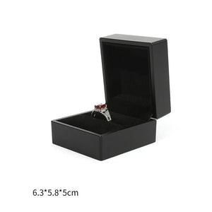 Light Lacquer Jewelry Storage Ring Box