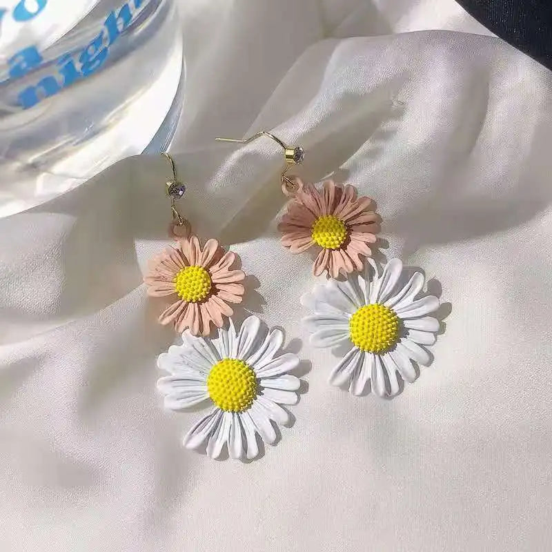 Daisy Earnail Tide Fresh Flower Earrings Women