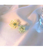 Daisy Earnail Tide Fresh Flower Earrings Women