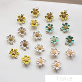 Daisy Small Alloy Pendant DIY Hand Material Accessories