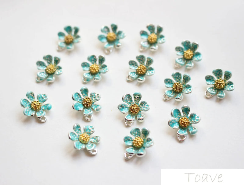 Daisy Small Alloy Pendant DIY Hand Material Accessories
