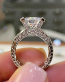 Zircon Inlaid Silver Wedding Ring for Women
