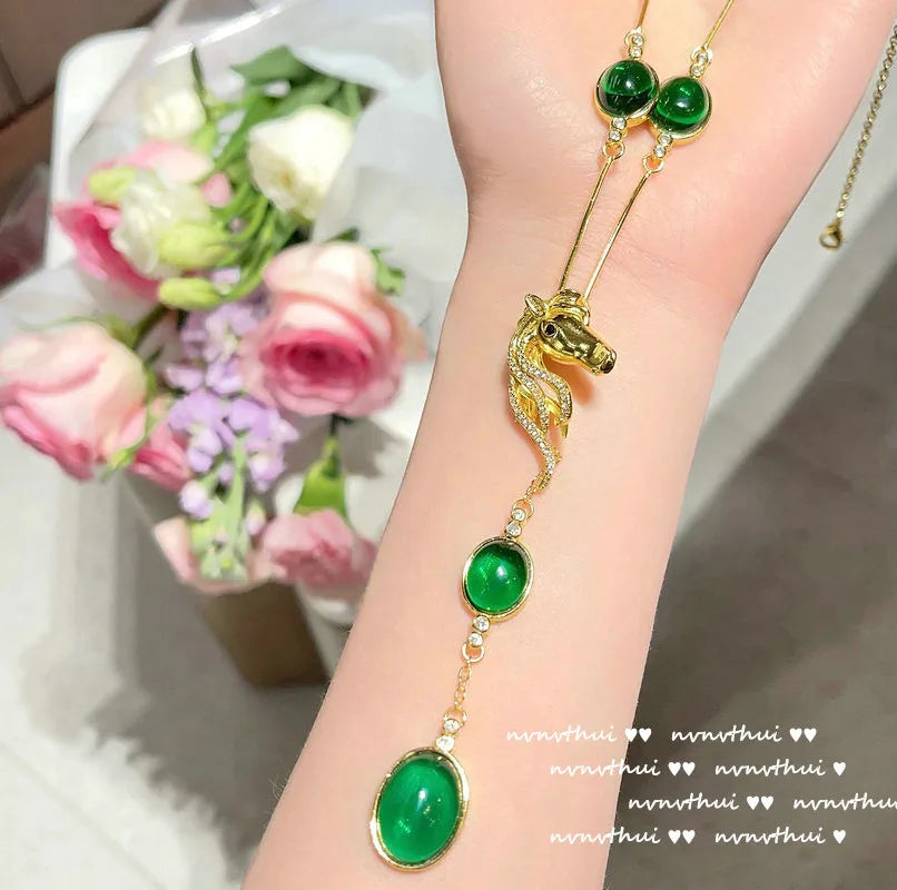 Vintage Horse Shape Green Crystal Choker Necklace