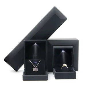LED Light Bracelet Box Wedding Proposal Ring Case