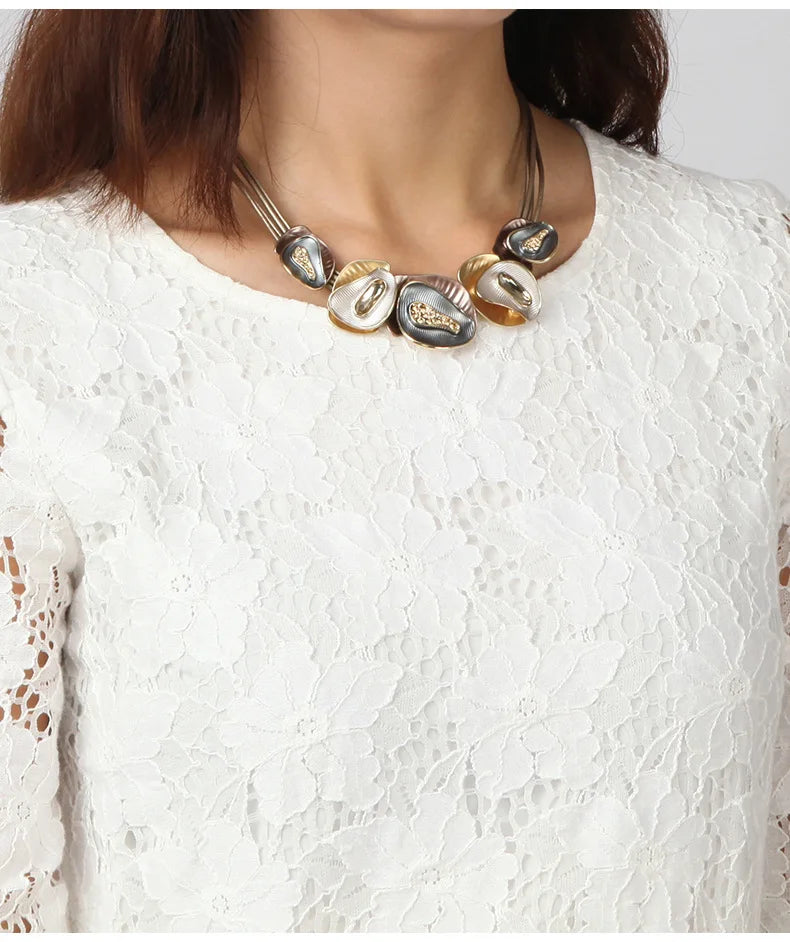 Crystal Pendant Necklace For Girls Women Choker Chunky Statement Necklace