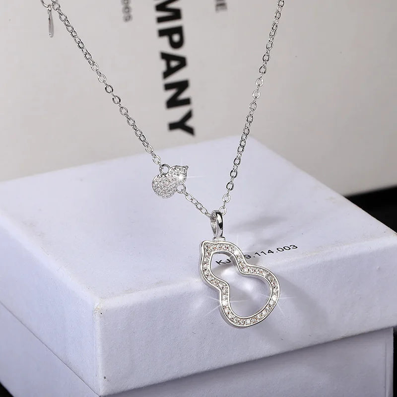 Vintage Crystal Gourd Pendant Necklace