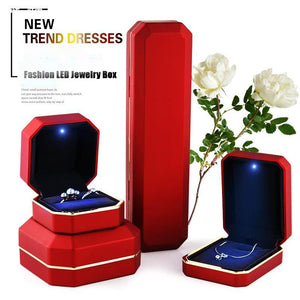 LED Pendant Wedding Necklace Display Case