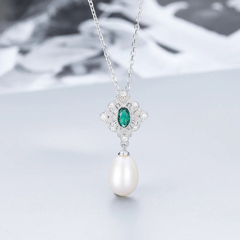 Freshwater Pearl Pendant Necklace with Cubic Zirconia Royal Chain