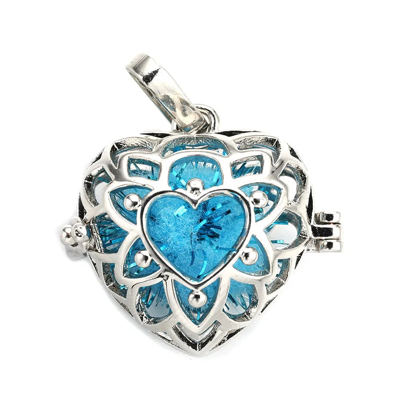 6pcs Heart Retro Jewelry Hollow Essential Oil Diffuser Pendants