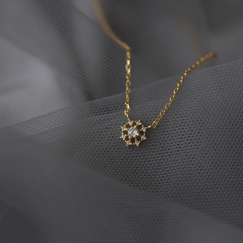 925 Silver Zircon Flower Pendant Necklace Sweet Romantic Jewelry