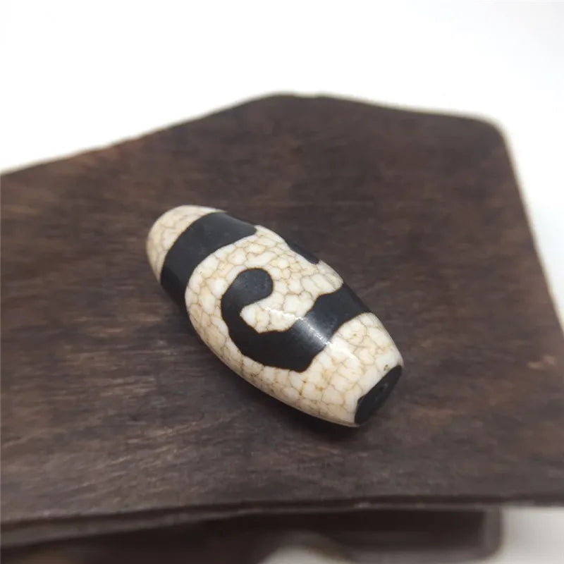 Weathering Vein Tibetan Dzi Beads Magic Totems
