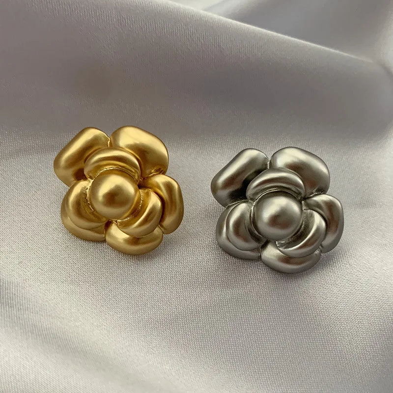 Niche Camellia Earrings Silver Needle Retro Sense