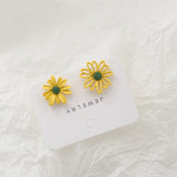 Sweet Daisy Flower Stud Earrings Asymmetry Brincos Jewelry