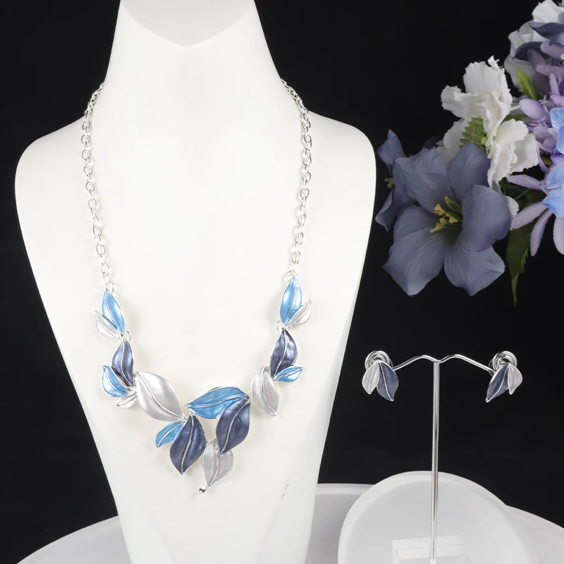 Personality Leaves Necklace 2000s Chokers Jewelry Christmas Chains Necklaces