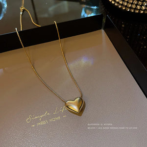 Metal Heart Necklace Female Ins Scenery Face Jewelry