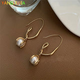 Metal Twisted Line Pearl Earrings Retro Contracted Temperament Earrings