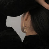 Metal Twisted Line Pearl Earrings Retro Contracted Temperament Earrings