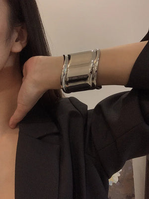 Metal Wave Asymmetry Openings Bracelet Temperament Exaggerated Wide Bracelet