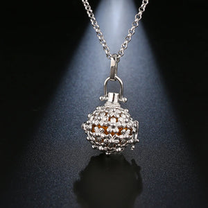 Mexico Popcorn Flower Necklace Aromatherapy Pendant