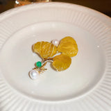 Minar Yellow Resin Leaves Pearl Brooch Wedding Accessories