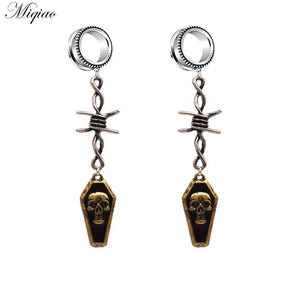 Miqiao 2pcs Barbed Wire Skull Ear Expander Pulley Human Body Piercing Jewelry