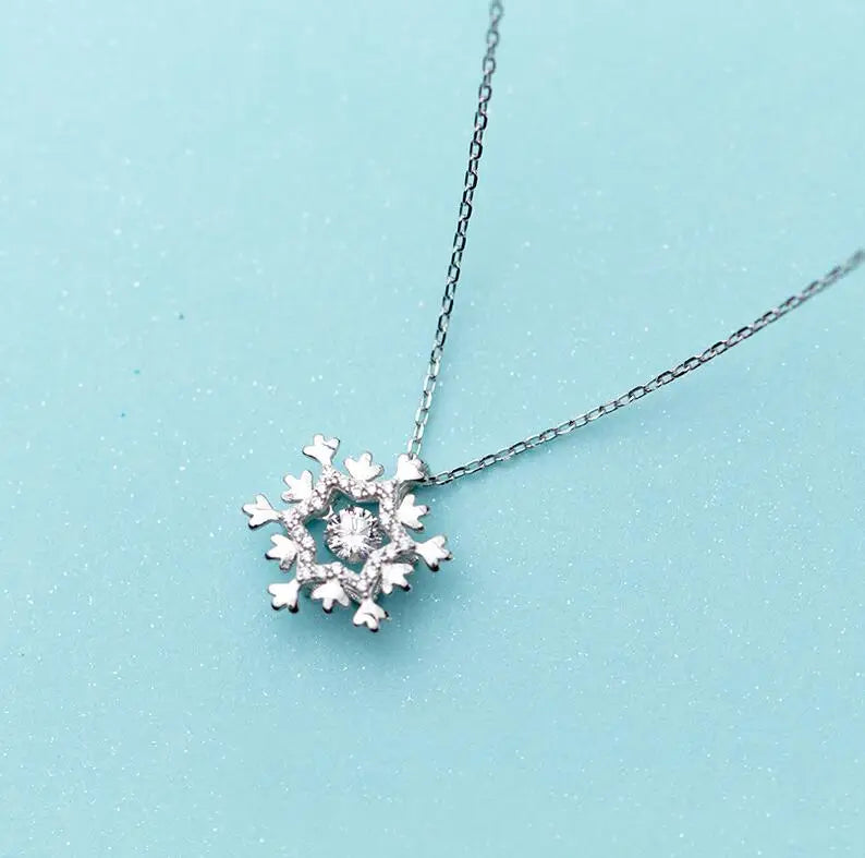 MloveAcc Clear Zircon Snowflake 925 Silver Necklace for Women Girl