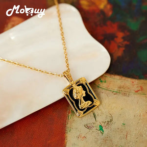 Natural Agate Necklace Vintage Queen Statue Gemstone Pendant