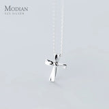 925 Sterling Silver Geometric Line Knot Pendant Necklace