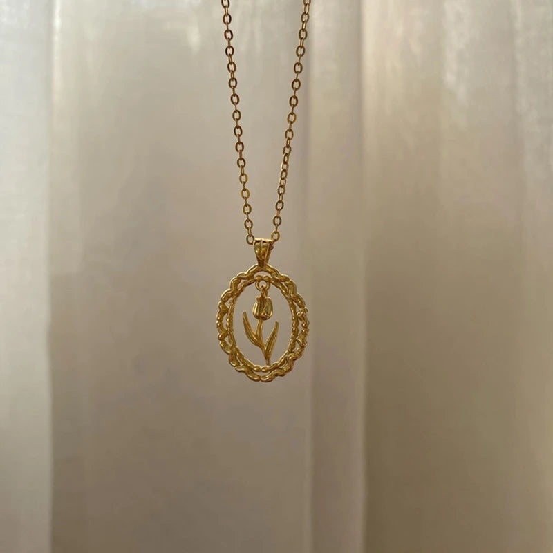 Tulip Flower 925 Silver Necklace Oval Lace Border Pendant