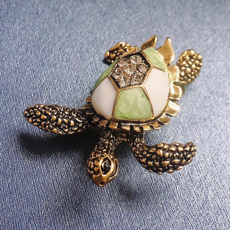 Vintage Rhinestone Brooch Pin for Women Crystal Scarf Clip