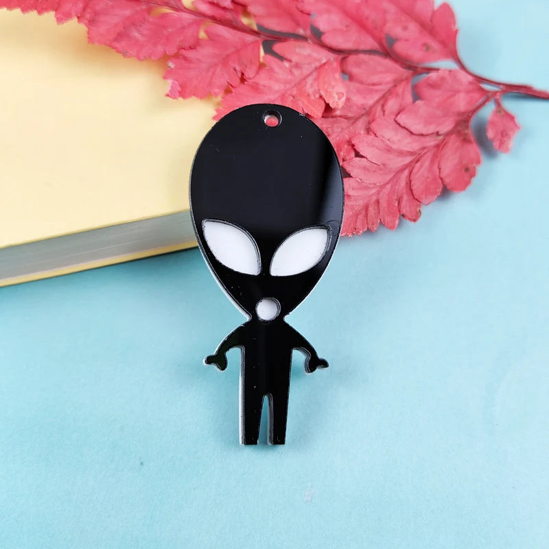 10pcs Aliens Acrylic Charms For Jewelry Making DIY Pendants