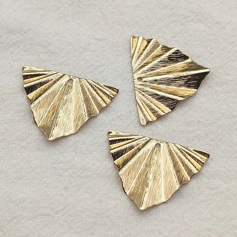 Brass Triangle Charm Pendants 100pcs