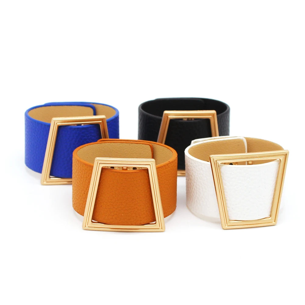 Women's Leather Bracelet 3 Colors Letter Decorative Clasp Bangles