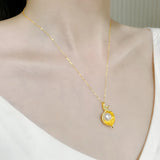 Natural Freshwater Pearl Pendant Necklace Fine Jewelry 9-10mm Leaf D639