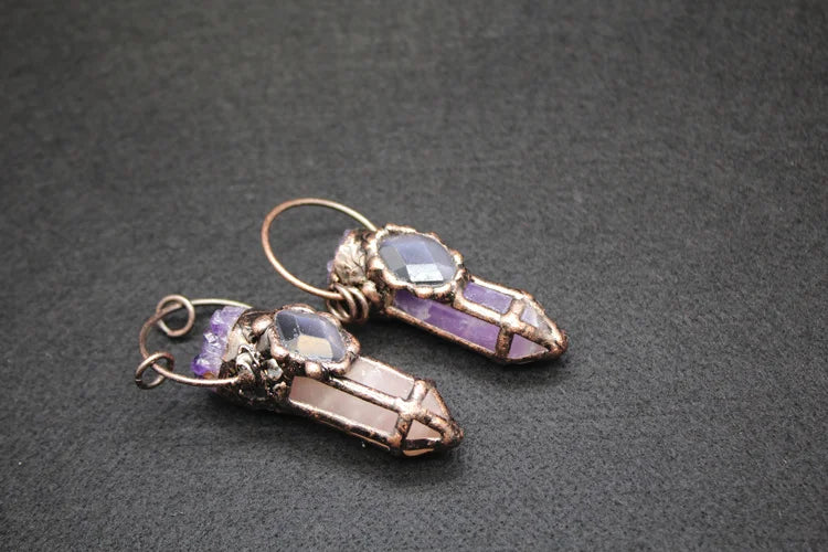 Hexagonal Rose Amethyst Quartz Stone Pendant with Cluster Cap and Oval Eyes Bead