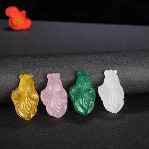 Natural Agate Chalcedony Fish Pendant Necklace Hand Carving Jewelry