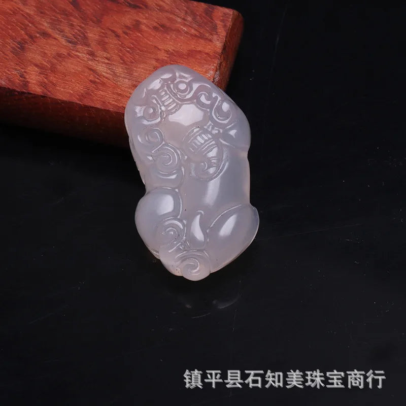 Hand-Carved Agate Chalcedony Pixiu Pendant Necklace