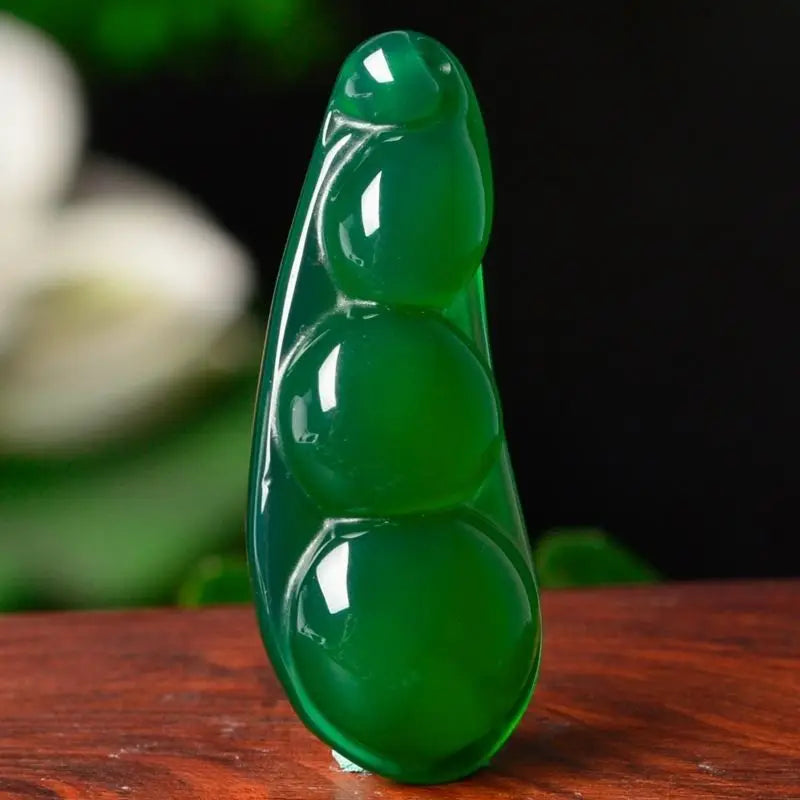 Green Chalcedony String Bean Pendant Necklace