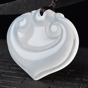 Agate Ice Chalcedony Baby Lock Pendant Heart-shaped Necklace