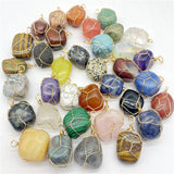 Mixed Natural Gem Stone Quartz Crystal Amethyst Labradorite Pendant 12Pcs